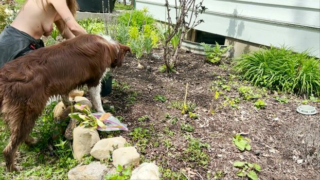 The Naked Gardener