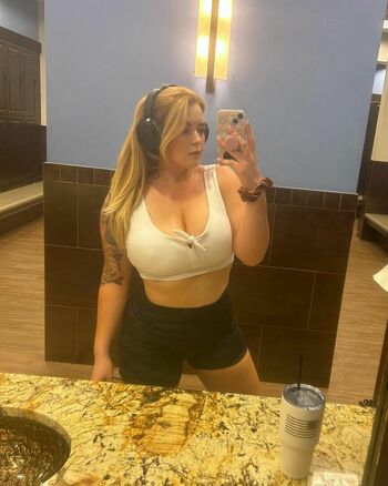 TheBrookelyn