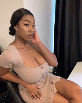 thecleopatraway