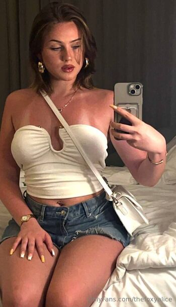 thefoxyalice