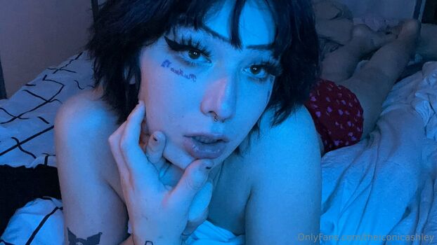 theiconicashley