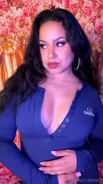 thenewqueenofcomedy