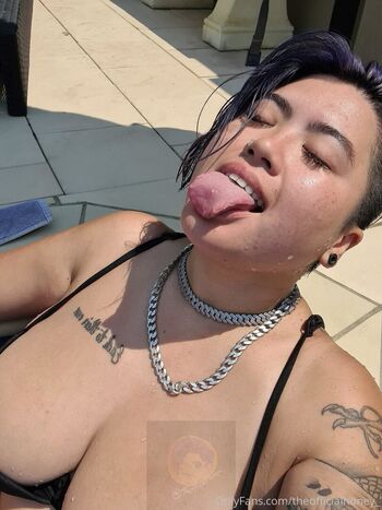 Theofficialhoney