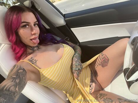 theonlinegirlfriend