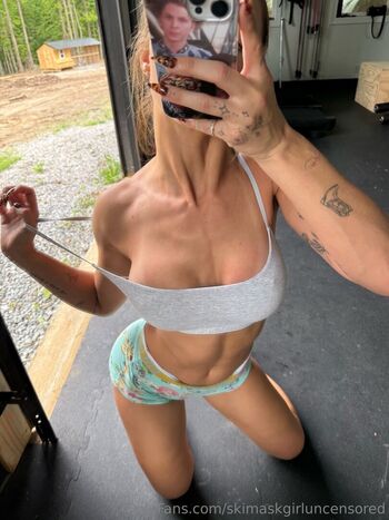 Theskimaskgirl
