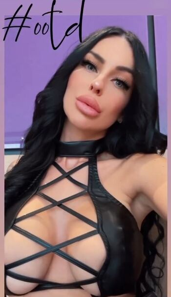 thetypicalbadgirl