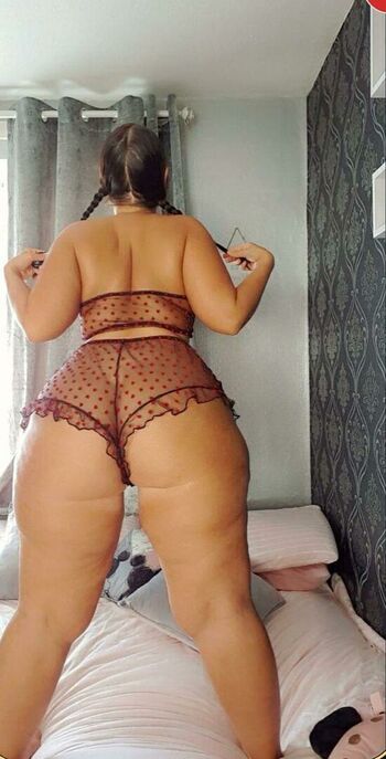 Thicc Curvy Princess