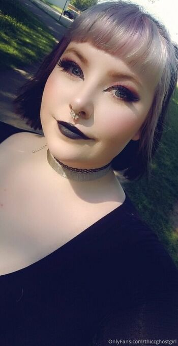 thiccghostgirl