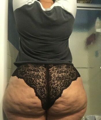 Thicckhloe