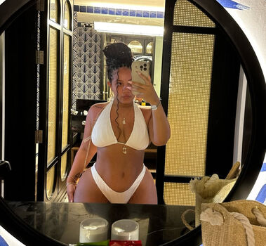 Thick Baddie