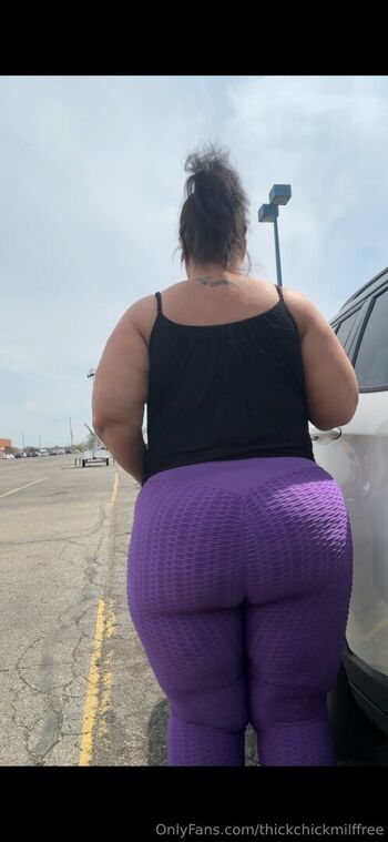 thickchickmilffree
