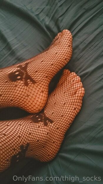 thigh_socks