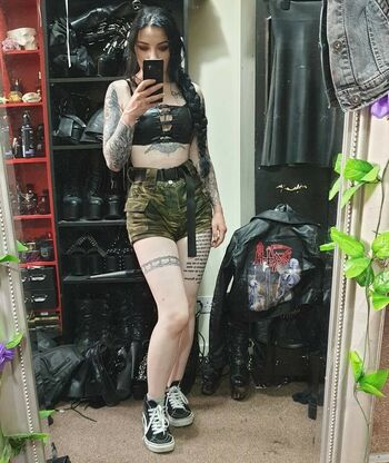 ThrashMetalDoll