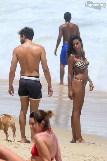 Tina Kunakey