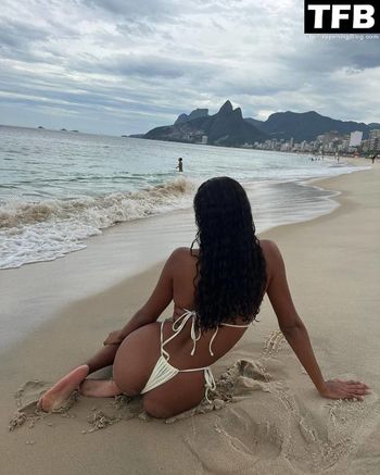 Tina Kunakey