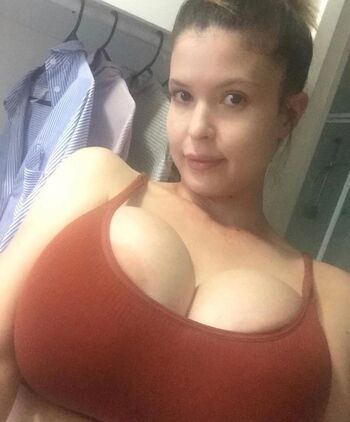 Tina Siracusa
