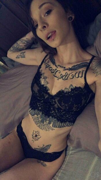 tiny_barbie