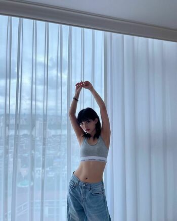tiny.pretty.j