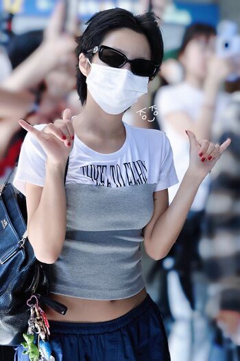 tiny.pretty.j