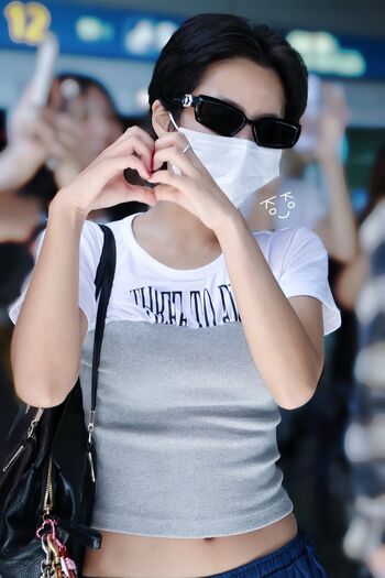 tiny.pretty.j