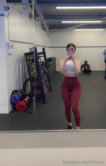 tinychloe_xo