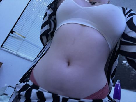 tiredboyhannah