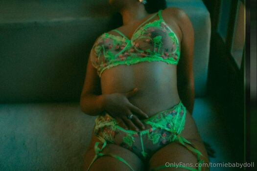 tomiebabydoll