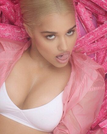 Tommy Genesis