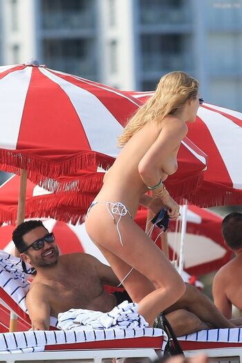 Toni Garrn