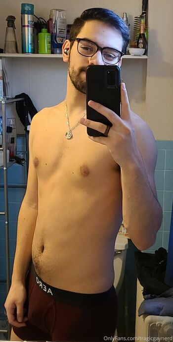tragicgaynerd