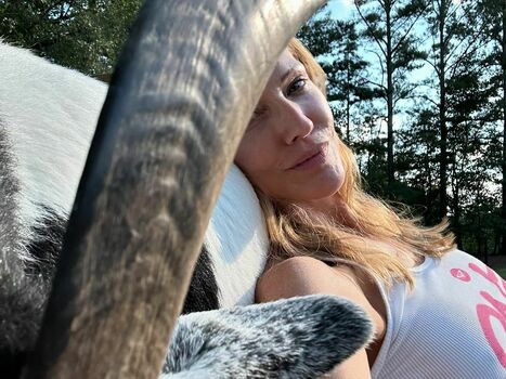 Tricia Helfer