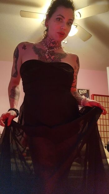 Trixxy Tease
