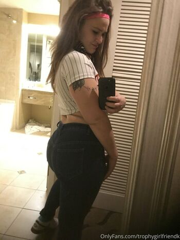 trophygirlfriendk