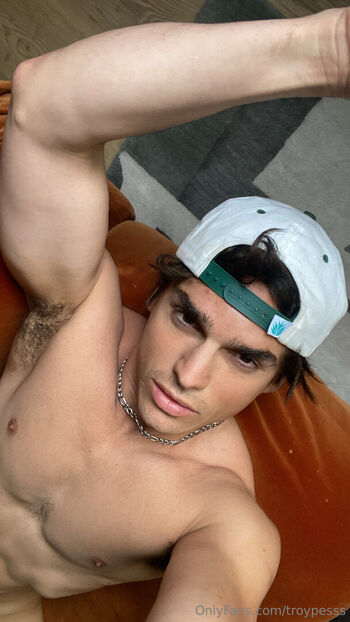 troypesss