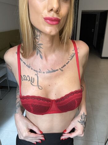 ts_queen_matea
