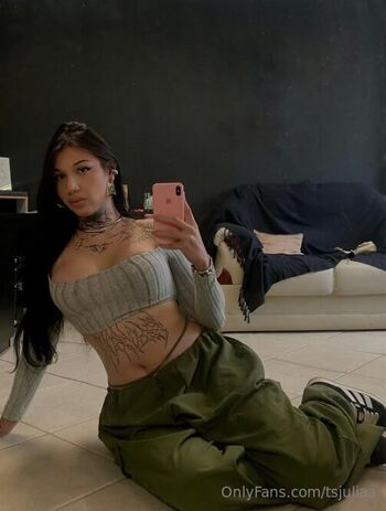 tsjuliaa