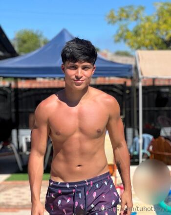 tuhotboy1
