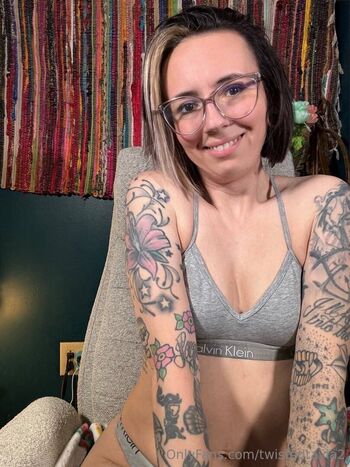 twistedtayla2