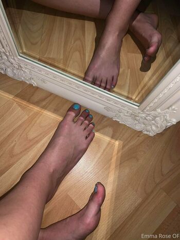 twofeet10toes