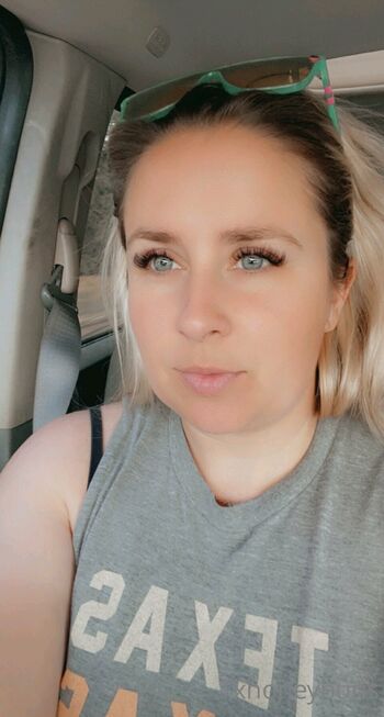 Txhoneybuns