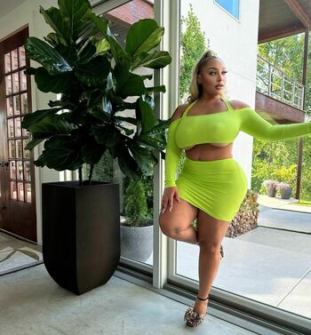 tylea_adore