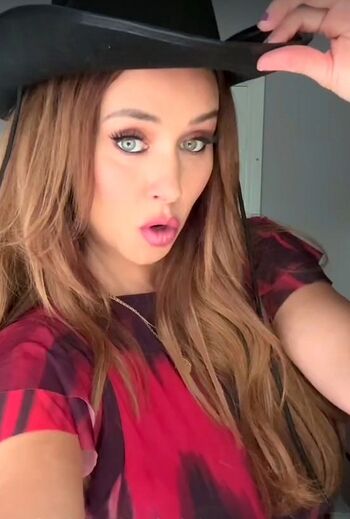 Una Healy