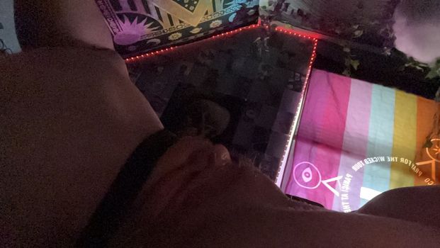 Urcreepygf