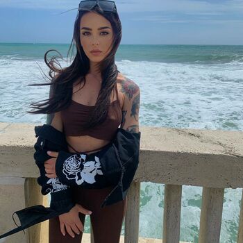 valeriamoxx