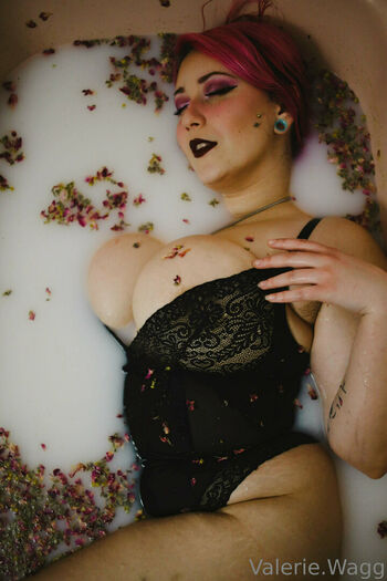 Valerie Wagg