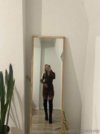 valeryjonesvip