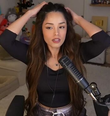 Valkyrae