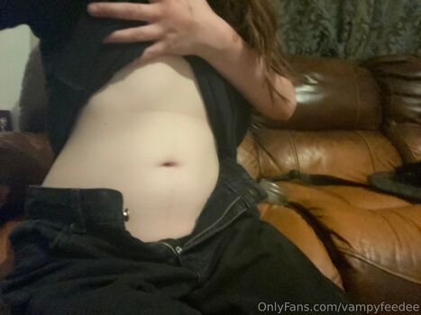 vampyfeedee
