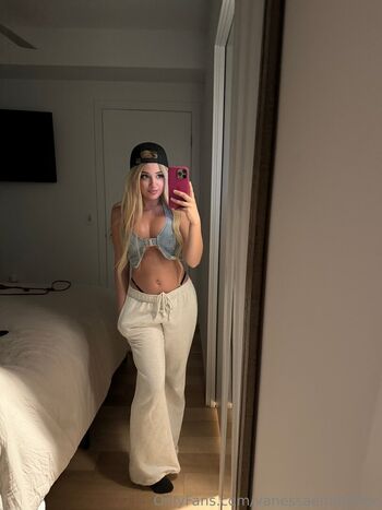 vanessaemelyfree