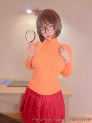 Velma & Daphne Cosplay